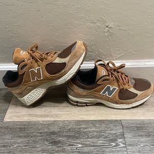 New Balance 2002r gore-tex size 11 mens LIKE NEW